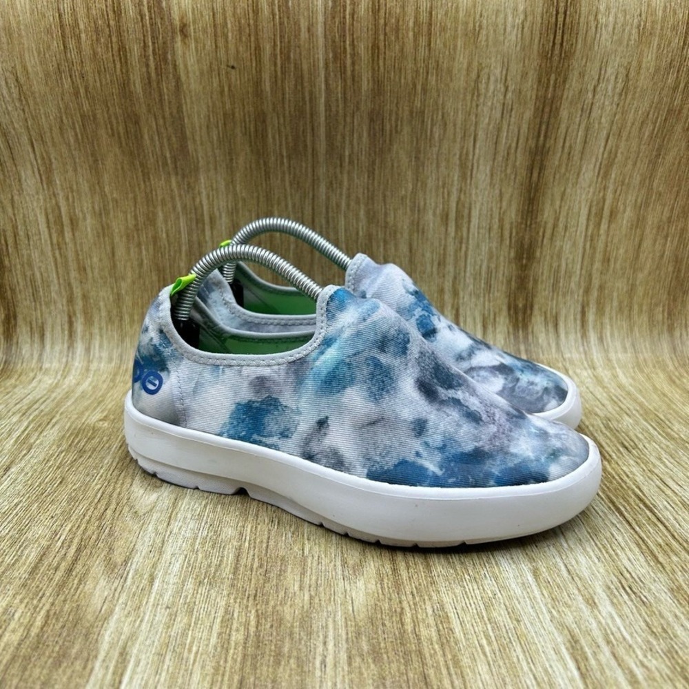 OOFOS Blue and Gray Athletic Shoes